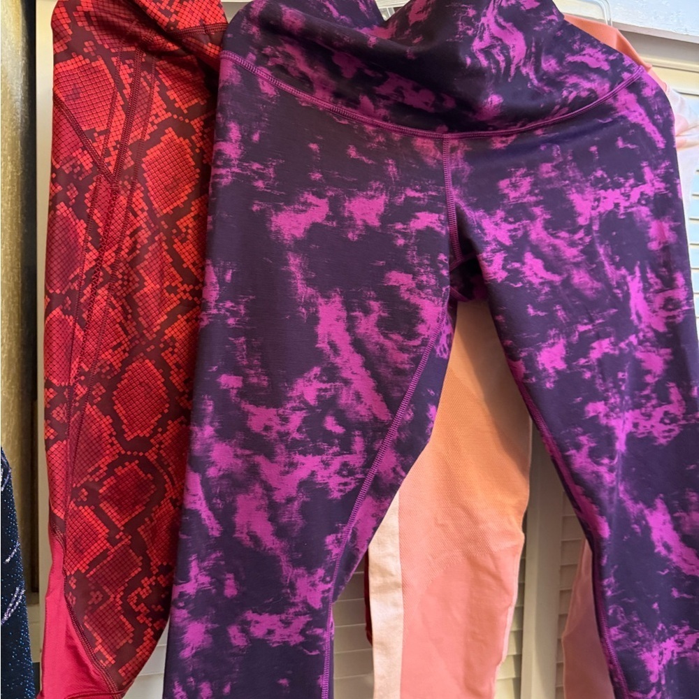 3 Lululemon Workout Leggings Crop Full length Multi Colored snake print sz M - Picture 2 of 16